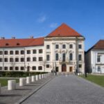 A Karmelita megnyitása és kulturális küldetése